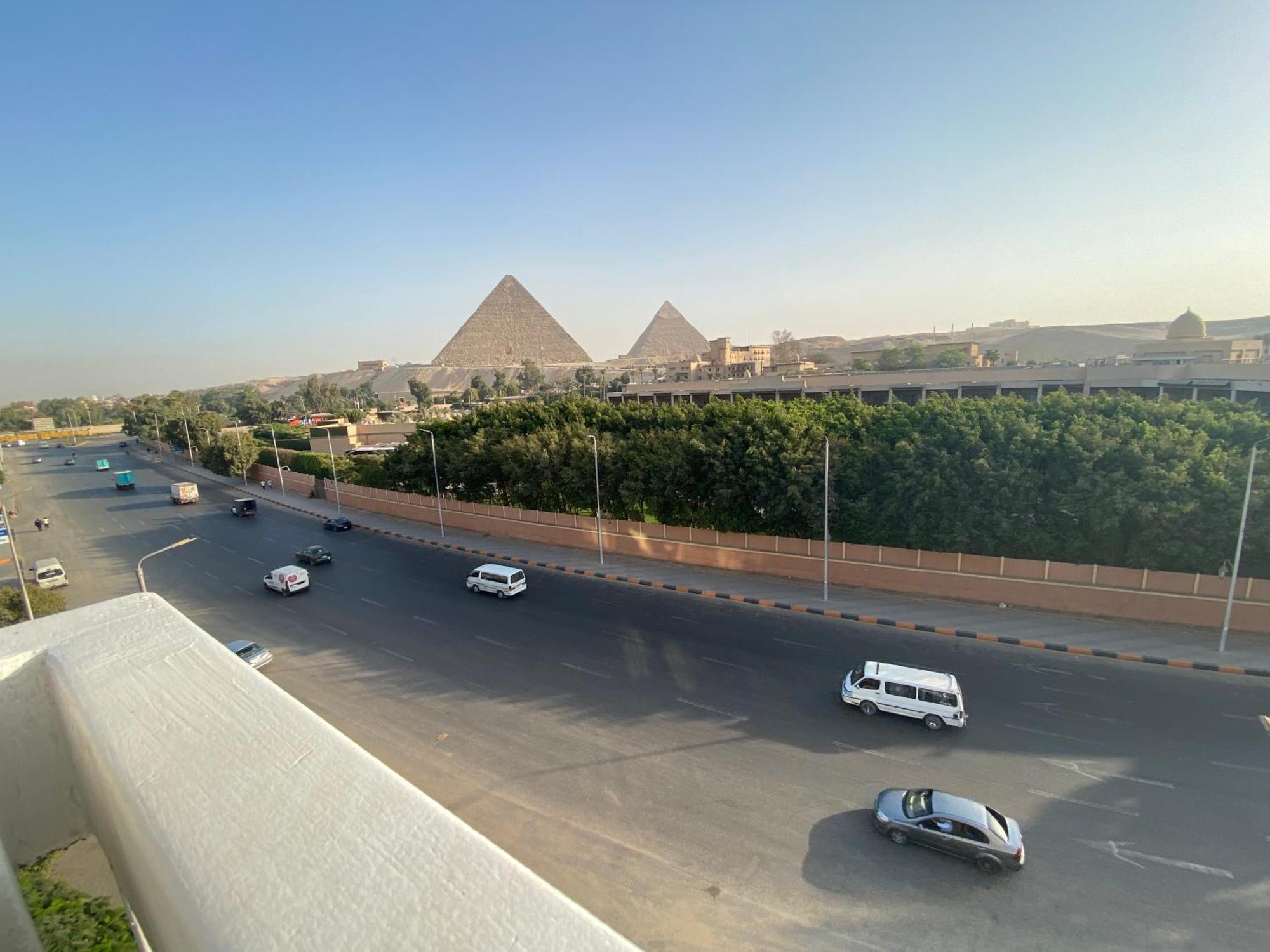 The Pyramid Area Vibe Apartment Kairo Bagian luar foto